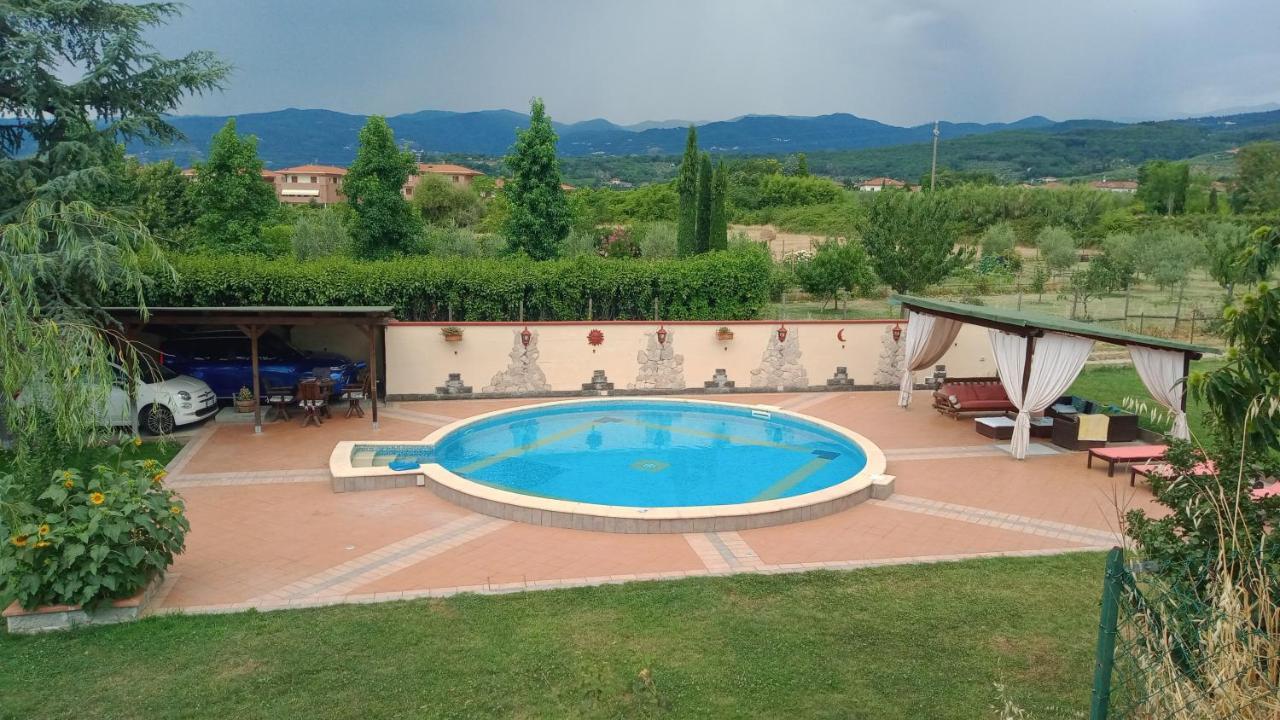 Il Paradiso Segreto Pistoia Esterno foto